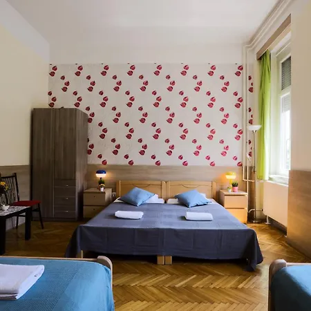 East Station Private Rooms Budapest Chambre photo